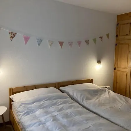 Chesa Muntanaia By Interhome 公寓